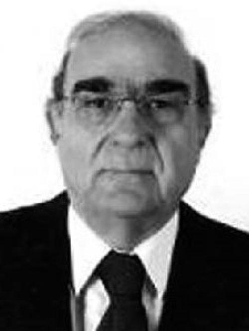 Vicente Gaspar Pires. Autor do livro Do Plano Tecnológico à Agenda Digital, das Edições Sílabo.